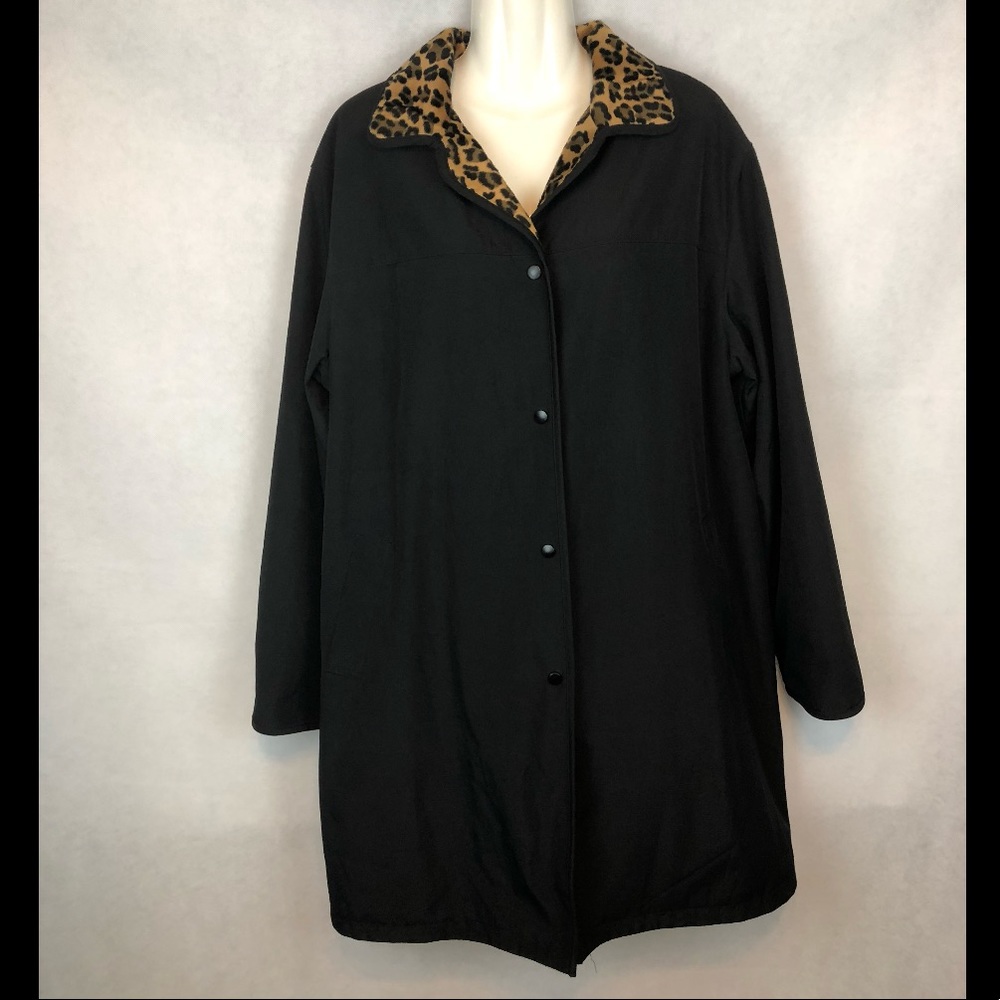 Gallery Reversible Waterproof Cheetah rain Coat warm linning in side